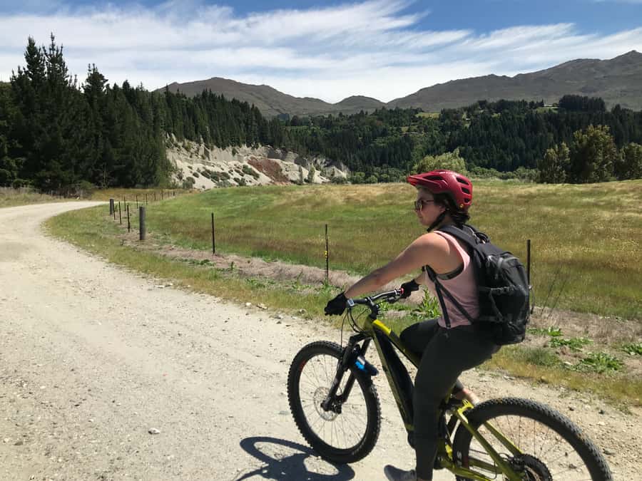 Guided Scenic E-bike Tour - Ride to the Lake - Who should book this ride?
