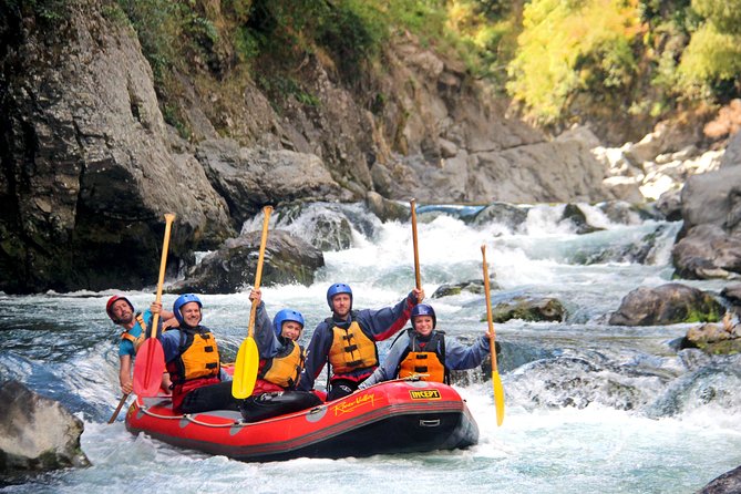 Half Day, Grade 5, White Water Rafting on the Rangitikei River - A useful warm-up before the Grade 5 gorge