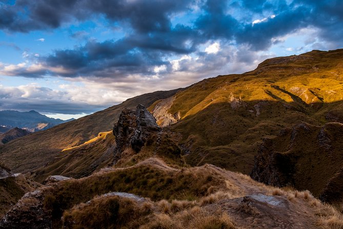 Half-Day Queenstown Photography Tour - Sunset work on Skippers Road