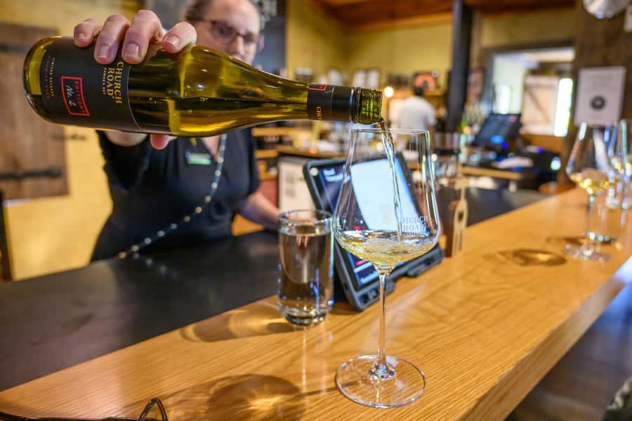 Hawkes Bay: Half-Day Wine Tour with Tastings and Cheeseboard - Finishing with a tasting in Havelock North