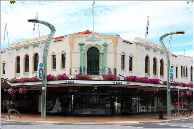 Hawkes Bay - Scenic, luncheon, wine Tour - Hastings, from Art Deco to Spanish Mission