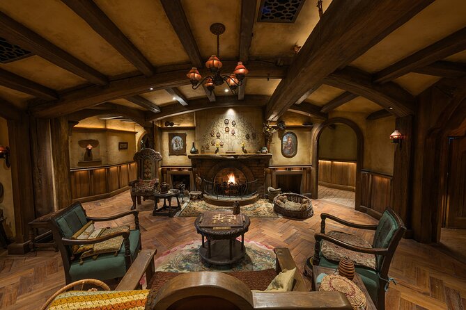 Hobbiton Day Tour from Rotorua with lunch at Hobbiton - Why Hobbiton feels bigger than a movie set