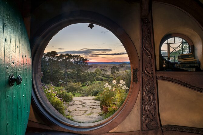 Hobbiton Day Tour from Rotorua with lunch at Hobbiton - The Rotorua to Matamata drive