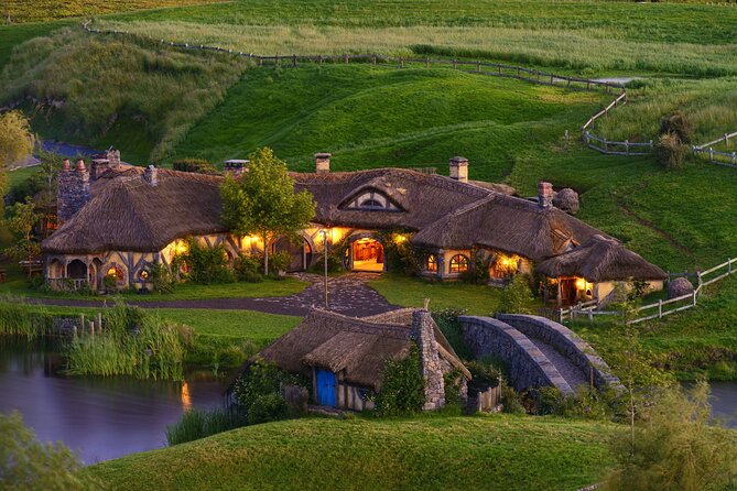 Hobbiton Movie Set and Hamilton Gardens Small Group-from Auckland - Entering Hobbiton and the Shire