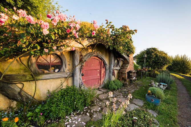 Hobbiton Movie Set day tour From Auckland - Is $204.79 a fair price?