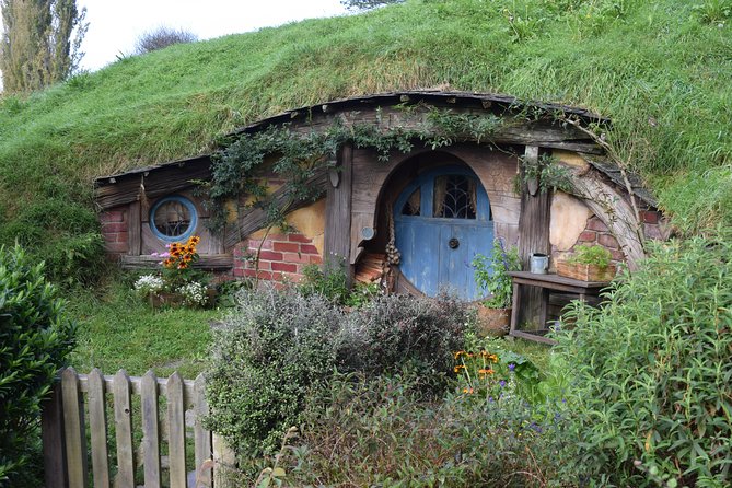 Hobbiton Movie Set Small Group Day Tour from Auckland - Who will get the most from this tour