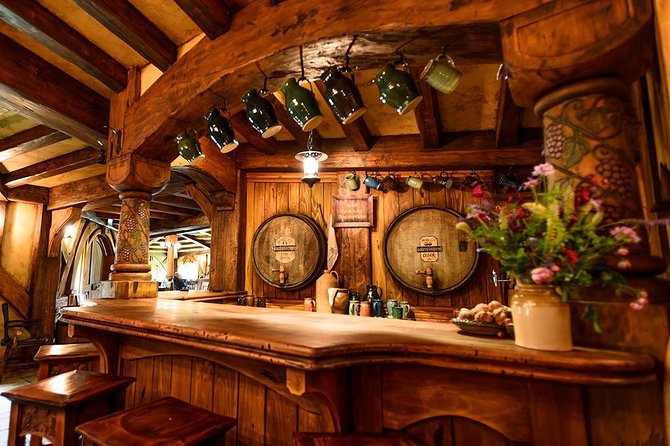 Hobbiton Movie Set Small Group Tour from Auckland - The Green Dragon Inn and the best photo moments