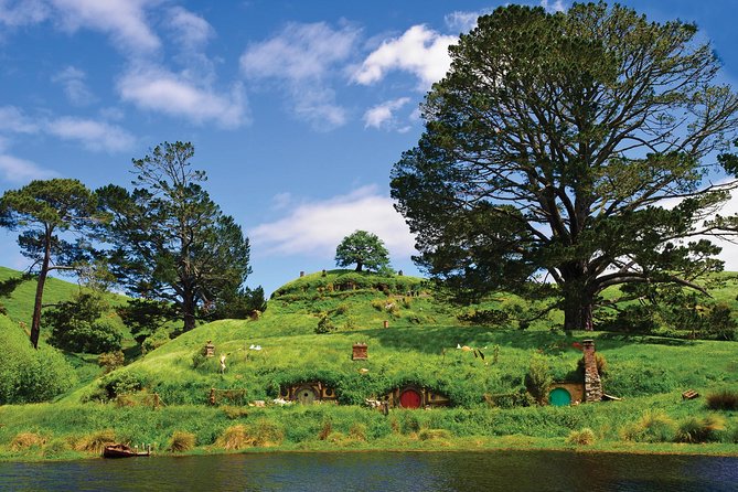 Hobbiton Movie Set Tour with lunch from Auckland - The buffet lunch in the party marquee