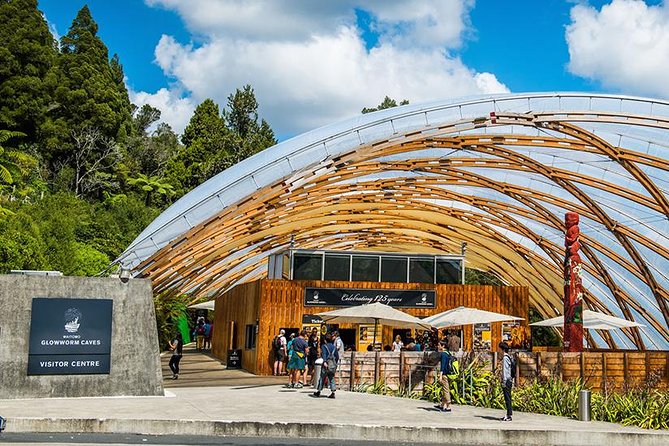 Hobbiton Movie set & Waitomo Caves Small Group Tour From Auckland - Is the $279.26 price fair?