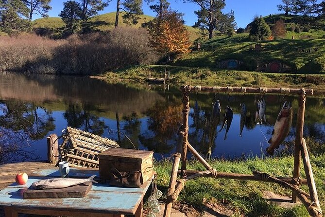 Hobbiton Movie Set & Waitomo Glow Worm Caves Private Tour - Who will enjoy this day most?