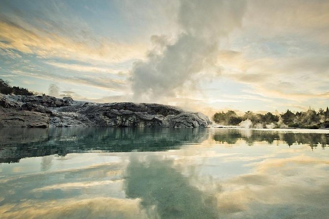 Hobbiton & Rotorua Small Group Day Tour inc Te Puia from Auckland - Hobbiton: two hours in Middle-earth