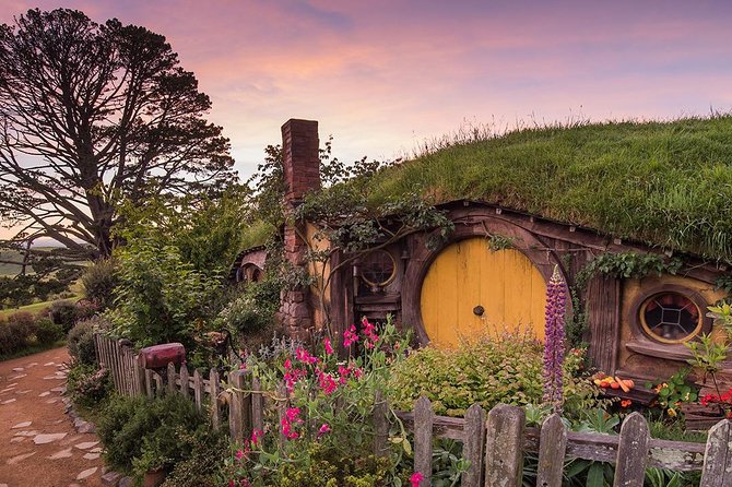 Hobbiton & Waitomo Caves Small-Group Tour W Lunch from Auckland - Why this two-attraction day works