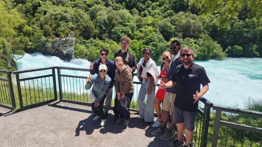 Hobbiton, Waitomo, Rotorua & Taupo 2-Day Tour from Auckland - Why this two-day route works from Auckland