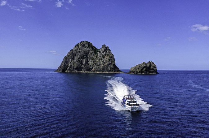 Hole in the Rock Scenic Cruise including Dolphins and Island stop - Who should take this cruise?