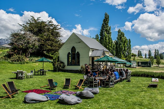 Hop on Hop off Wine Tours Queenstown - Why this bus works so well in Queenstown