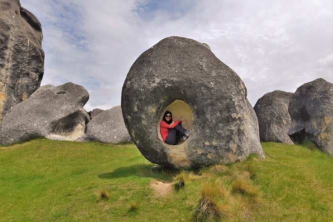 Inland Canterbury & Castle Hill Tour (Lyttelton Shore Excursion) - What guides add to the day