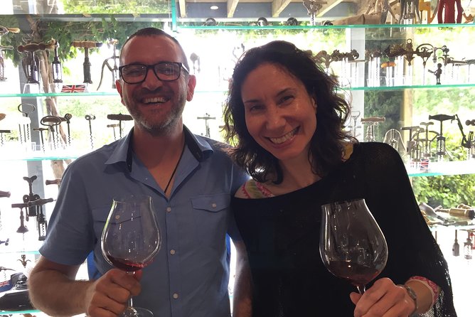 Jimmy’s Classic Marlborough Wine tours - Rock Ferry gives you wine and a proper lunch option