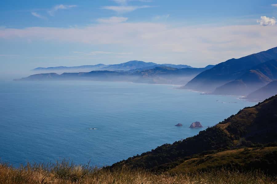 Kaikōura: 45-Minute Whale Watching Helicopter Tour - Searching for sperm whales over the Pacific