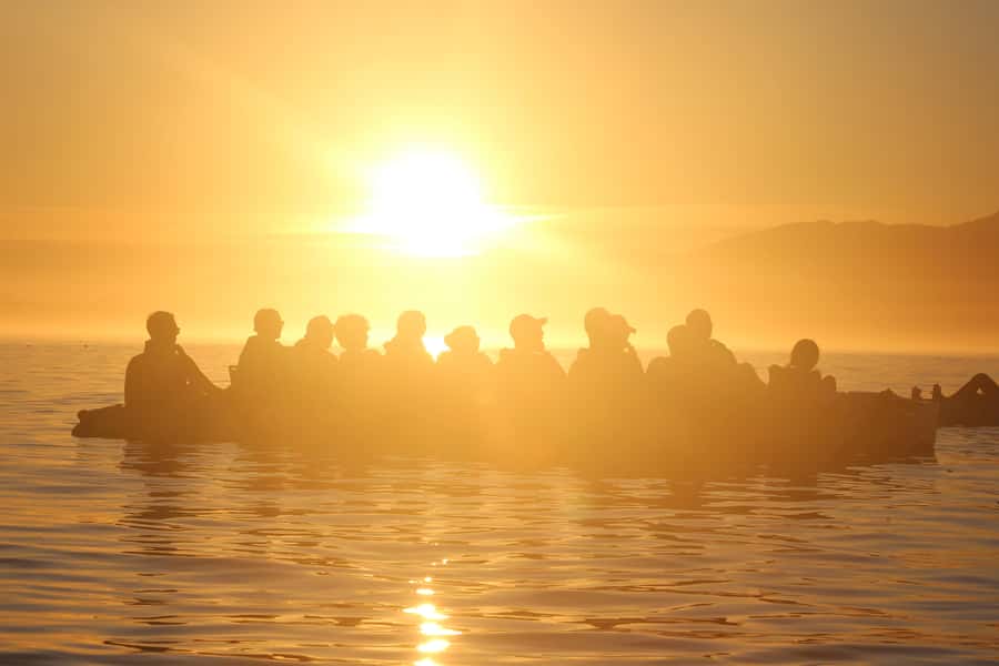 Kaikōura: Kayak Sunset Tour with Seal Sightings - The 15-minute safety briefing at Kaikōura Peninsula