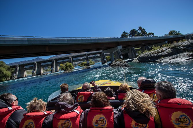 KJet Queenstown Jet Boat Ride on the Kawarau and Shotover Rivers - The Kawarau River and the first spins
