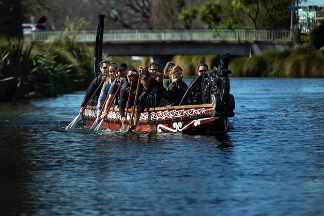 Ko Tane Waka Paddling Experience on the Avon River - Who will get the most from this one-hour outing