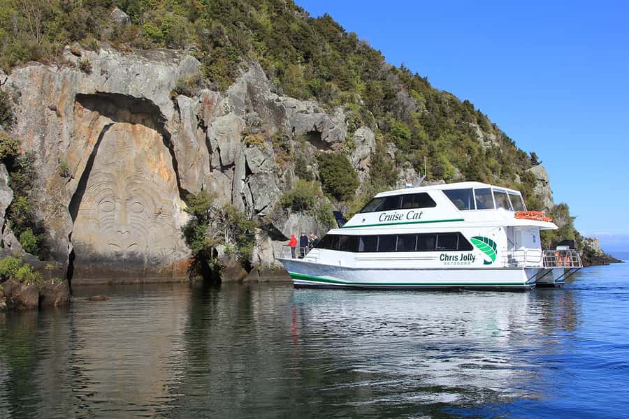 Lake Taupo: 1.5-Hour Māori Rock Carvings Cruise - Key points at a glance