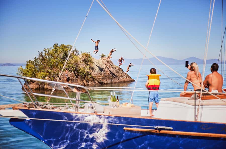 Lake Taupo: Classical Sailing to the Māori Rock Carvings - Setting out from Taupō Marina