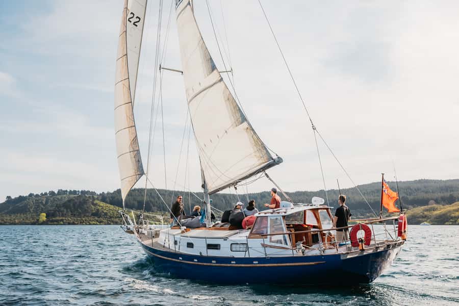 Lake Taupo: Classical Sailing to the Māori Rock Carvings - The swim stop in clear lake water