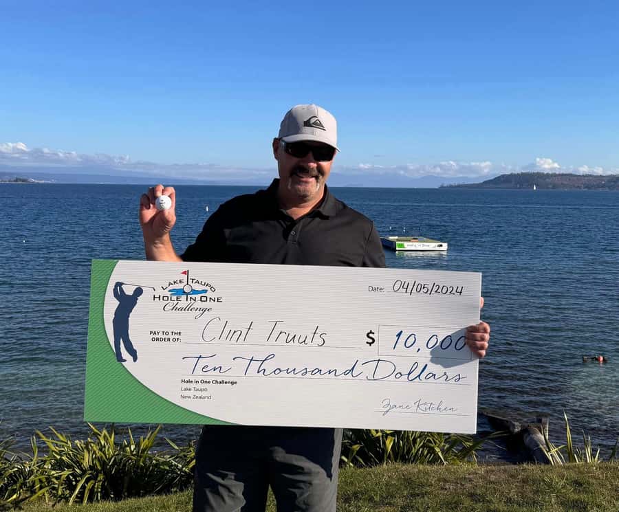 Lake Taupo: Hole in One Golf or Ball Blaster Challenge - The Ball Blaster gives non-golfers a fair chance