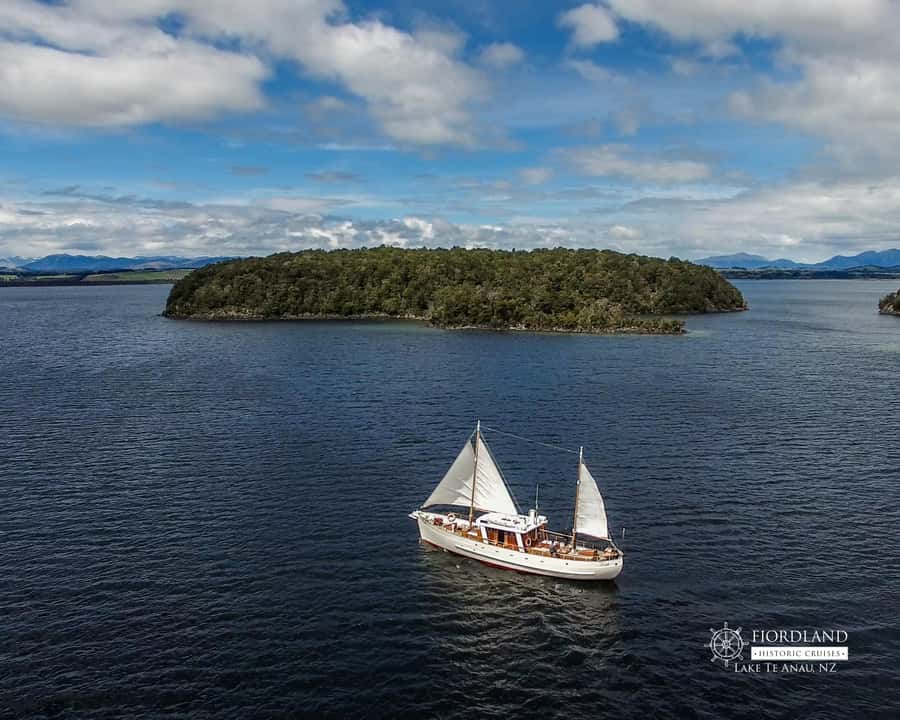 Lake Te Anau: 3-Hour Boat Cruise with Guided Walk - Who will enjoy this outing most