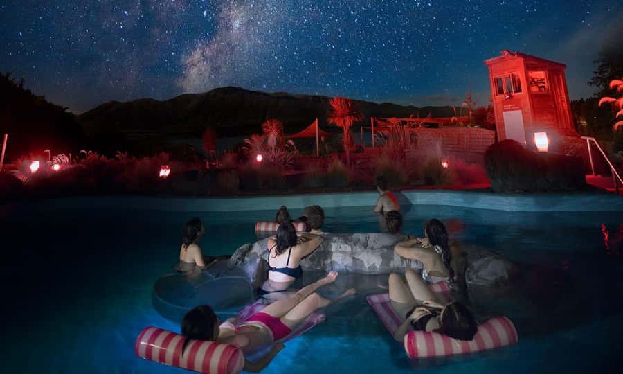 Lake Tekapo: 1.5-Hour Hot Pools & Stargazing Experience - The first half: telescope viewing and sky stories