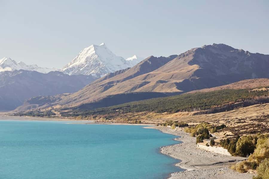 Lake Tekapo: Glaciers, Mountains, and Landscapes Scenic Tour - Riding the 4WD through station country