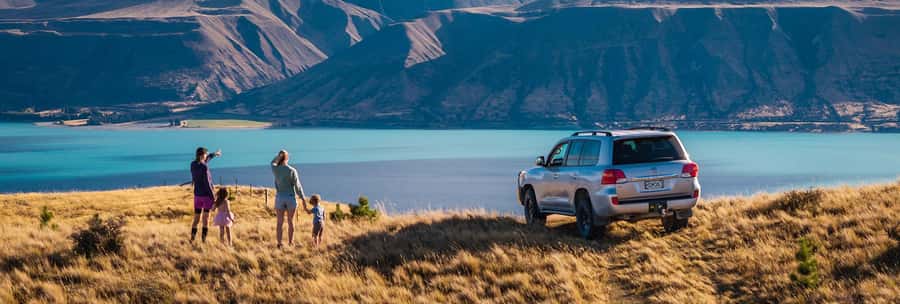 Lake Tekapo: Glaciers, Mountains, and Landscapes Scenic Tour - Local stories and the value of a guide