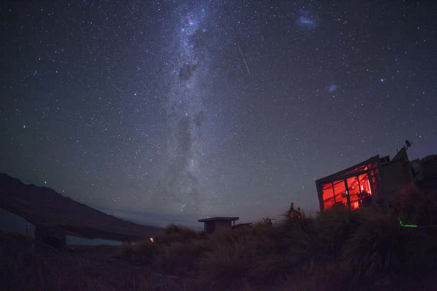 Lake Tekapo: Mountaintop Stargazing at Mount John Summit - Who will enjoy this most