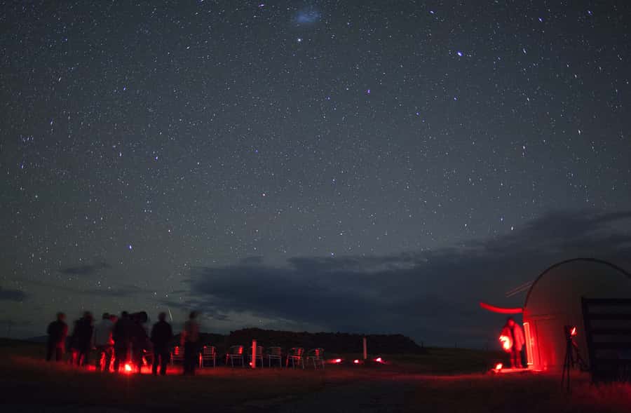 Lake Tekapo: Stargazing Experience at Cowan's Observatory - Sheltered craters and the outdoor comfort factor