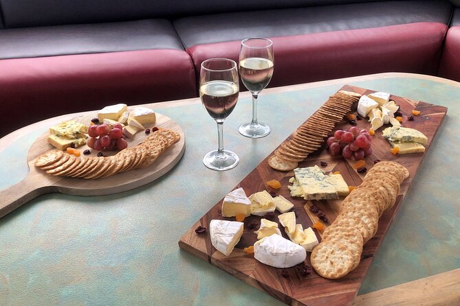 Lake Wanaka 1-Hour Cruise Including Wine and Cheese - Who will enjoy this cruise most?