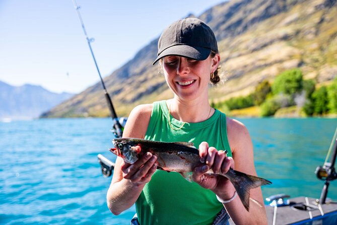 Lake Wānaka: 3 hour Fishing Adventure by Boat - Who should book this fishing trip?