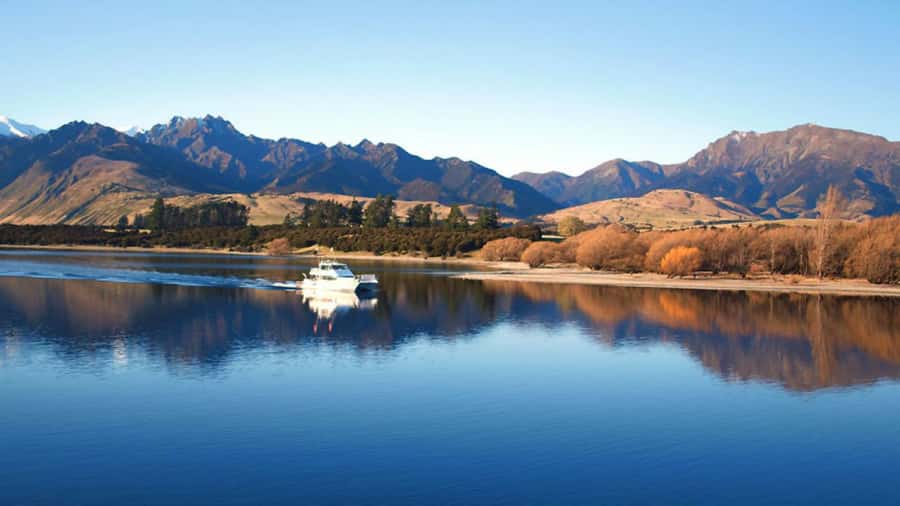 Lake Wanaka Happy Hour Cruise - Key points at a glance