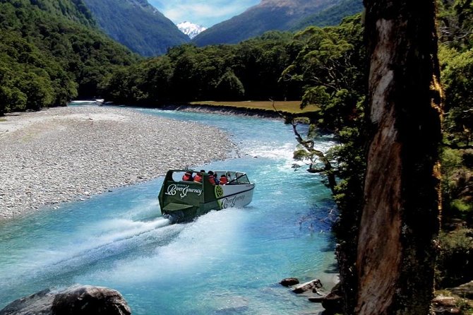 Lakeland Jet Boat Adventure - Clutha River - Local stories between the thrills