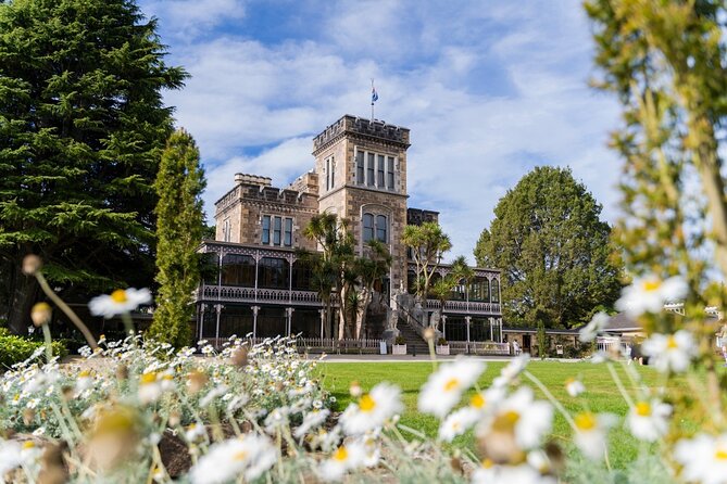 Larnach Castle & Otago Wildlife Cruise from Dunedin - Crossing the Otago Peninsula by minivan