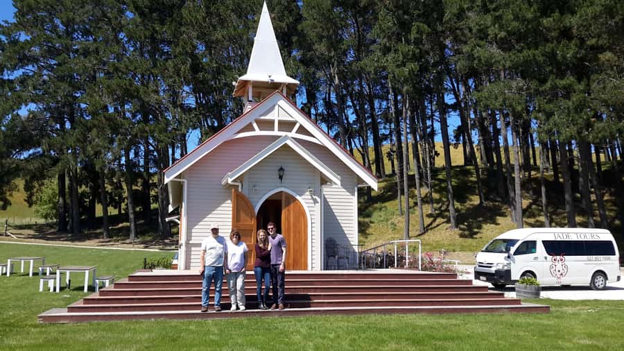 Marlborough Half-Day Wine Tour from Blenheim - The minibus and guide make the difference