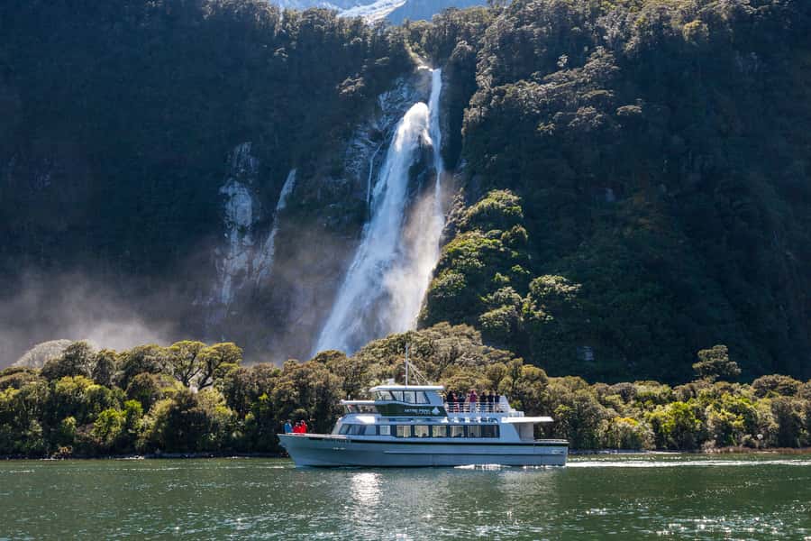 Milford Sound: 2-Hour Small Boat Scenic Cruise - Lion Mountain, Copper Point, and changing views