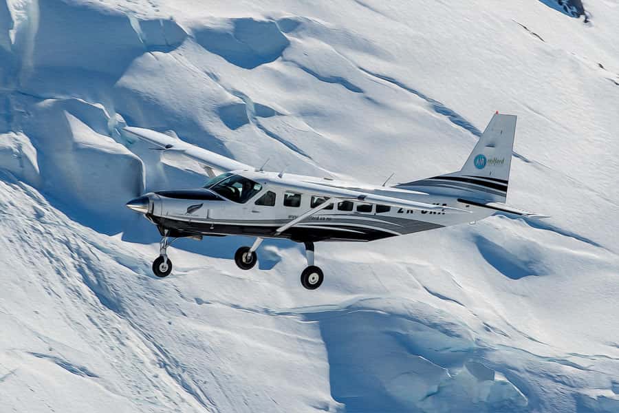 Milford Sound & Big 5 Glaciers Scenic Flight from Queenstown - Weather is part of the experience