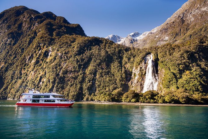 Milford Sound Coach & Cruise ex Te Anau Stunning Views with Lunch - Why the Te Anau to Milford journey matters