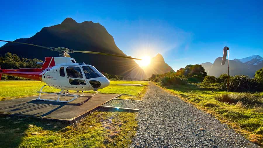 Milford Sound Extended Helicopter Flight & 3 Landings - Why this flight covers so much ground