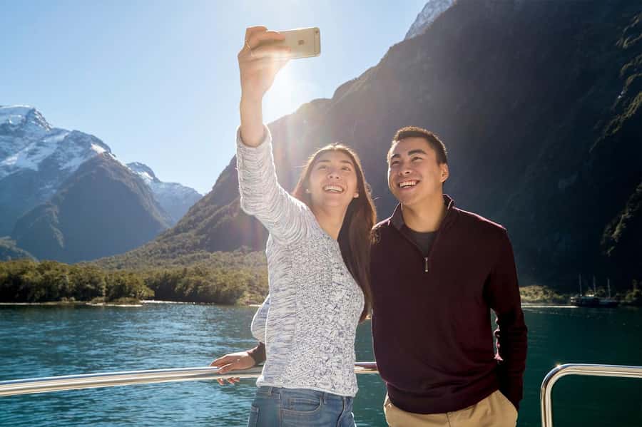 Milford Sound: Nature Cruise & Milford Track Walk - Why this land-and-water pairing works