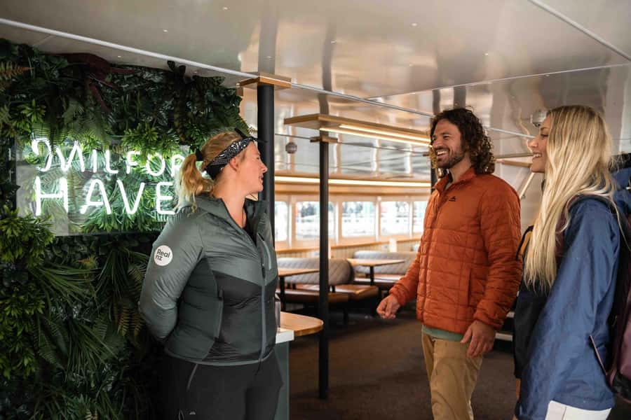 Milford Sound: Wildlife & Nature Cruises - Commentary, food, and onboard comfort