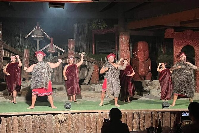 Mitai Maori Village Cultural Experience in Rotorua - How the evening handles a large audience