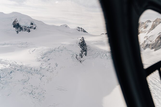 Mount Cook and The Glaciers 55-Minute Helicopter Flight - The return view of Mount Cook