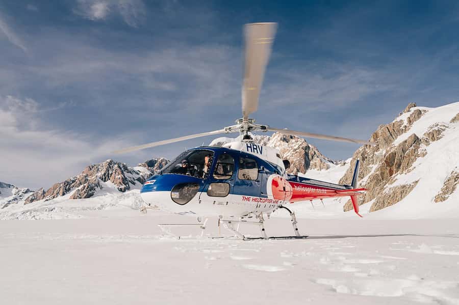 Mount Cook: Aoraki/Mt Cook & The Glaciers 55 Minute Flight - The return to Aoraki/Mount Cook